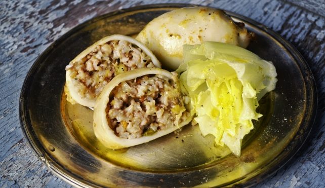Come preparare i calamari ripieni ai piselli : Risotto.us ...