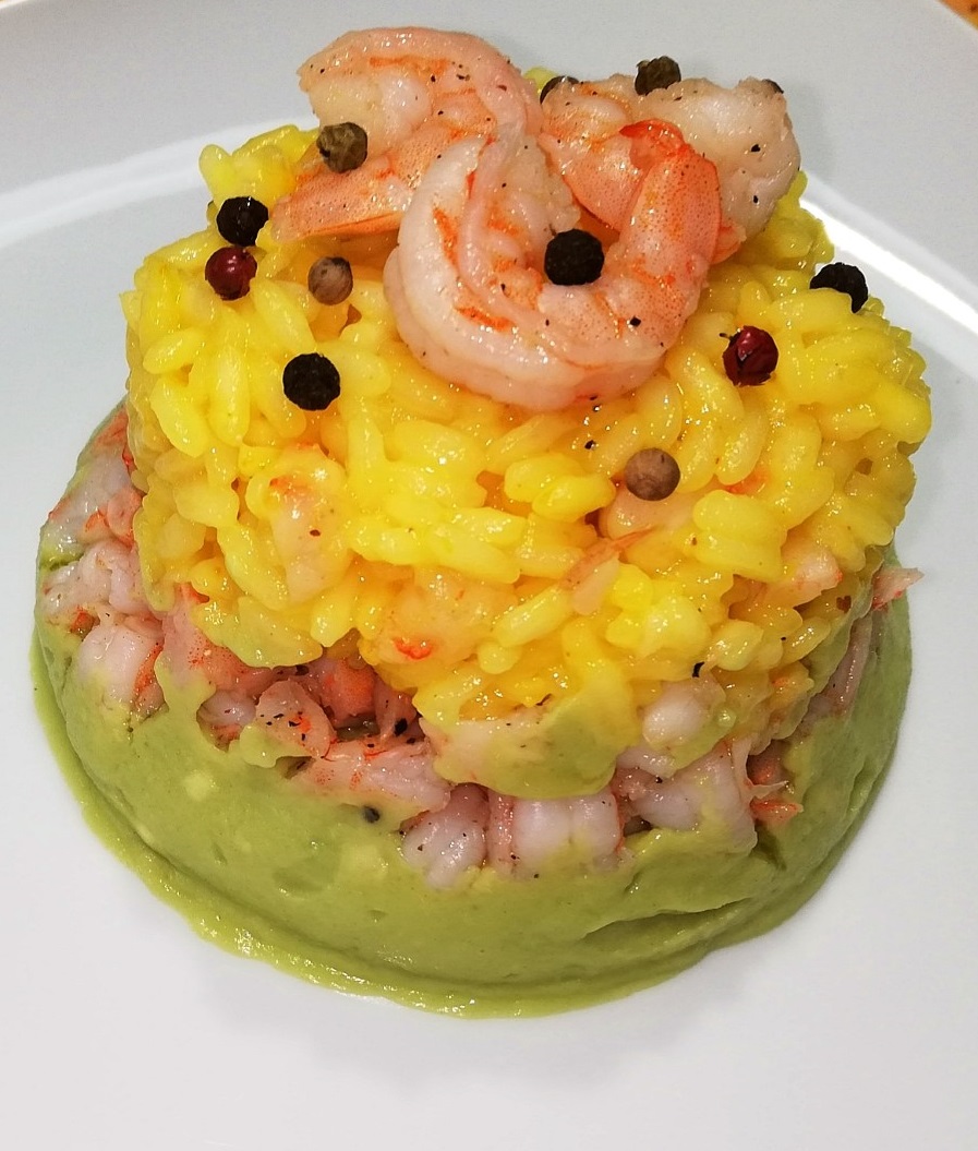 Impiattamento risotto con mazzancolle e zafferano ...