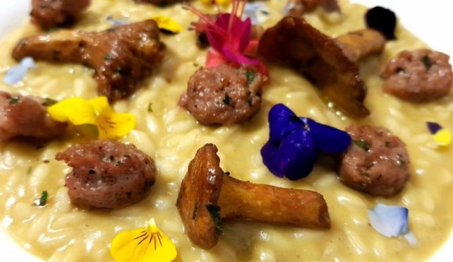 Come Fare Il Risotto Con Finferli E Salsiccia Risotto Us Il Portale Del Riso