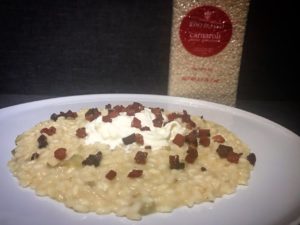 Impiattamento risotto con carciofi, speck e burrata_Riso Buono