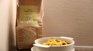 Impiattamento Risotto con Carnaroli Classico integrale Preciso, zucchine e curcuma