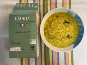 Impiattamento risotto con zafferano e zucchina_Gloria Riso Preciso